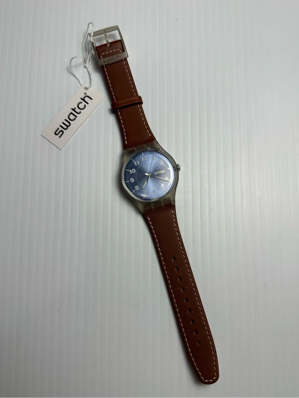 Swatch NWT+Box SUOK709 Vent Brülant Leather Strap Brand New